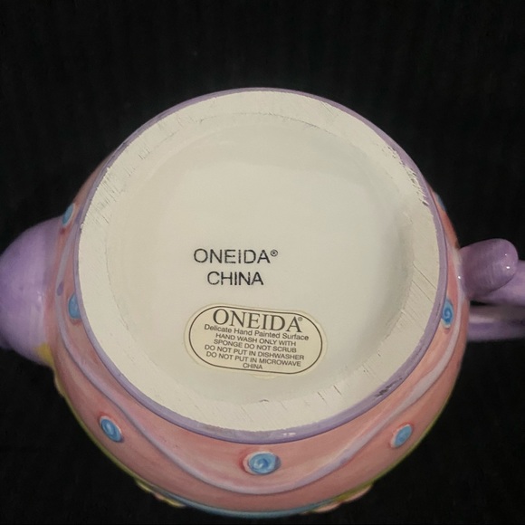 Vintage Oneida China Hand Painted Tea Pot - Picture 3 of 3